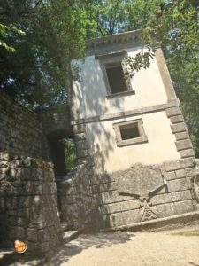 Casa pendente Parco dei Mostri Bomarzo